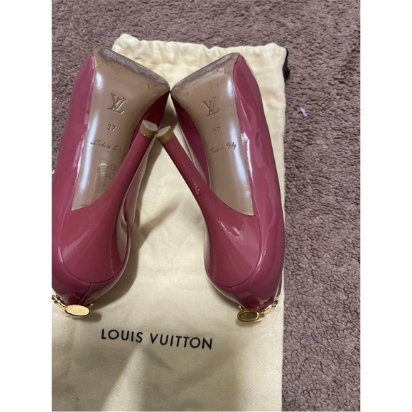 Excellent condition peep toed Louis Vuitton pumps - Picture 5 of 6